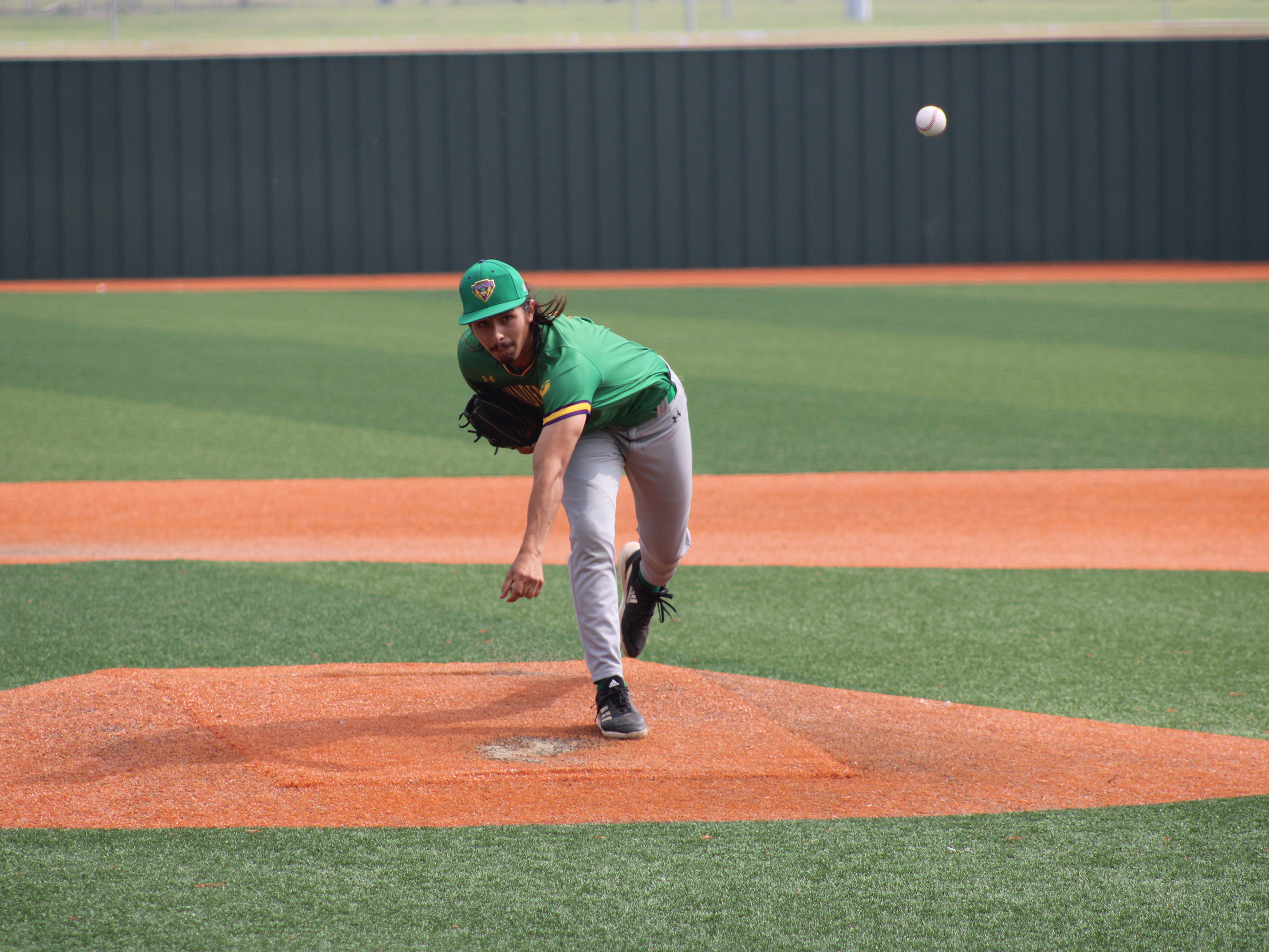 Richland Coasts into Championship Game