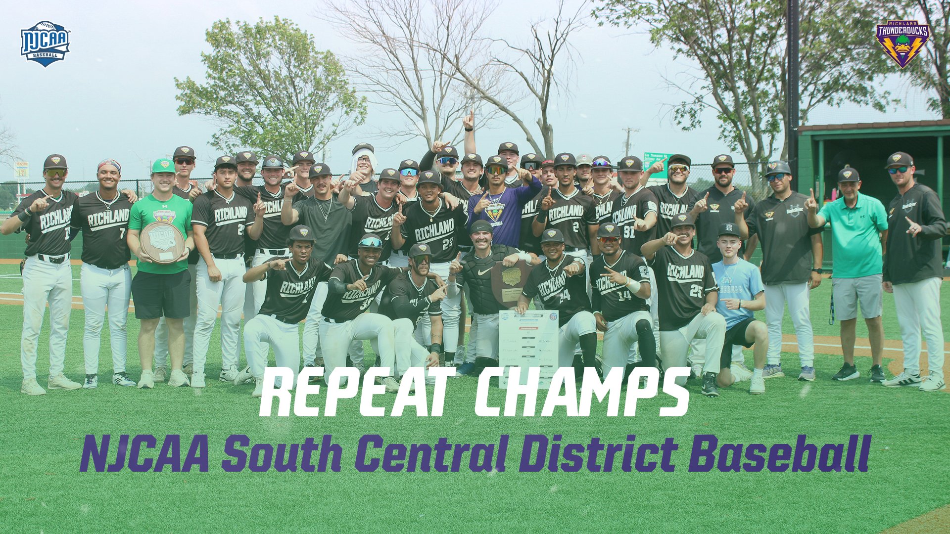 Thunderducks Blast Way to Second Straight District Title
