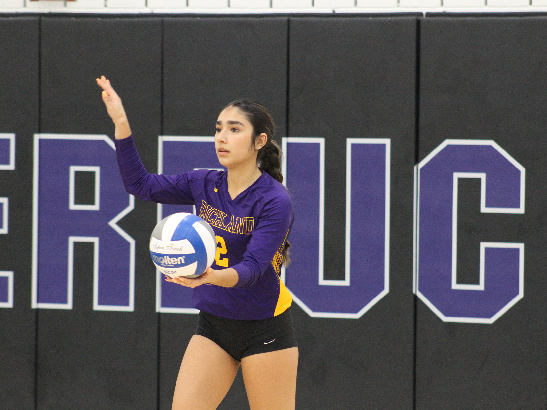 Thunderducks Sweep Suns to Open DAC Season